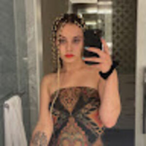 Meet your Posher, Zoe